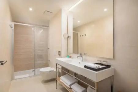 Aminess Laurel Khalani - 88