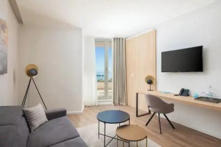 Aminess Laurel Khalani - 137