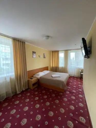 Gotel im Oleksandra Dovzhenka Nika - 0