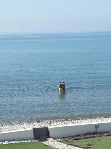 SEAFRONT BEACH PARTY VILLA - 19