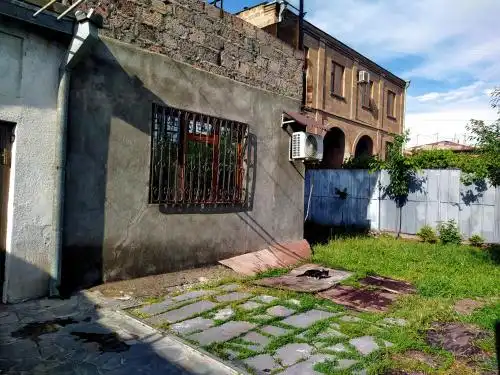 Flora's Guest House - 33