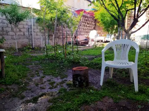 Flora's Guest House - 27