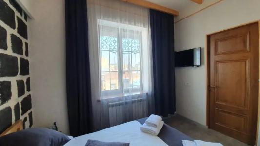 Jinj Gyumri Boutique - 12