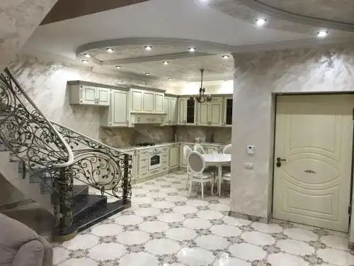White Luxury Villa With Swimming Pool In City Center - 4