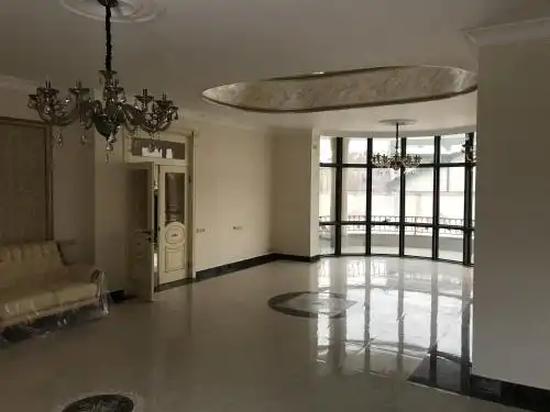 White Luxury Villa With Swimming Pool In City Center - 17