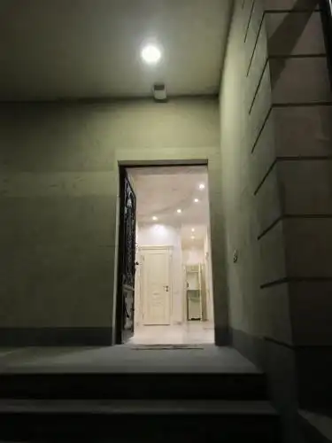 White Luxury Villa With Swimming Pool In City Center - 23