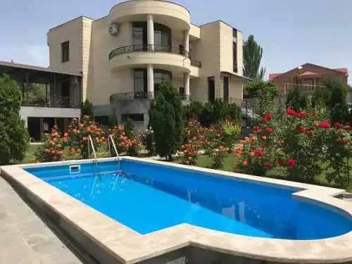 White Luxury Villa With Swimming Pool In City Center - 0