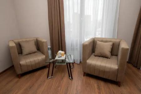 Hillside Guest house - 36