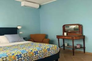 Domus d'Amore, Naples