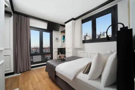 The Trinity Taksim - Special Category - 55