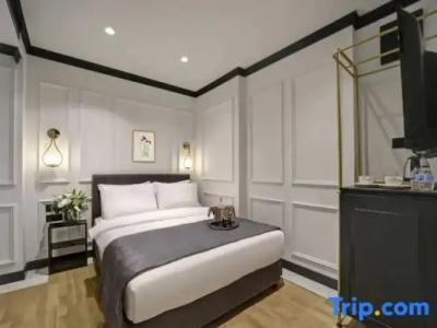 The Trinity Taksim - Special Category - 28