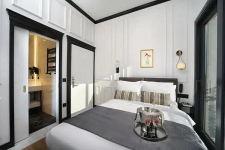 The Trinity Taksim - Special Category - 49