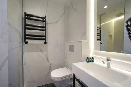 The Trinity Taksim - Special Category - 70