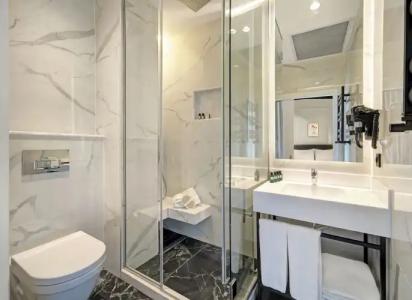 The Trinity Taksim - Special Category - 60