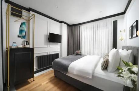 The Trinity Taksim - Special Category - 46