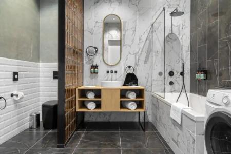 The Basilian Minsk, Curio Collection By Hilton - 124