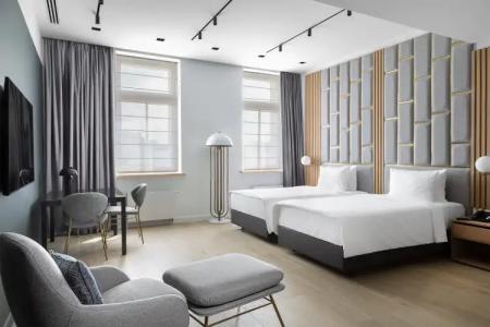The Basilian Minsk, Curio Collection By Hilton - 136
