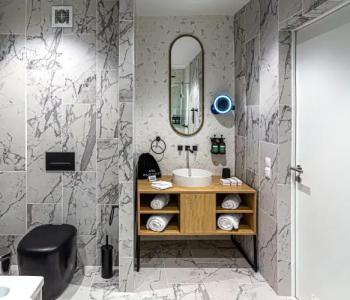 The Basilian Minsk, Curio Collection By Hilton - 129
