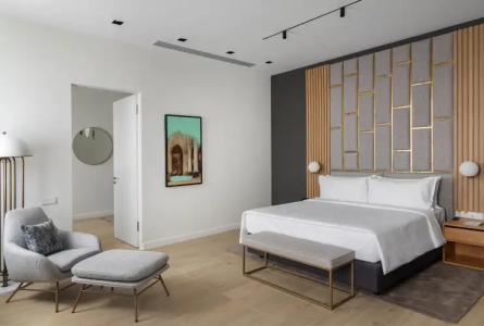 The Basilian Minsk, Curio Collection By Hilton - 134