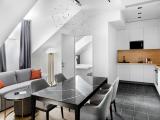 2 Bedrooms Quintuple Attic Apartment
