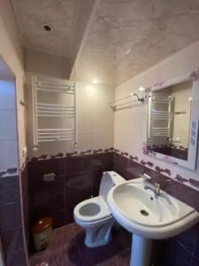 Madoyan Guest House - 16