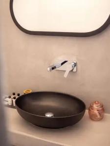 Caldera Cliff Illusion Suites - 20