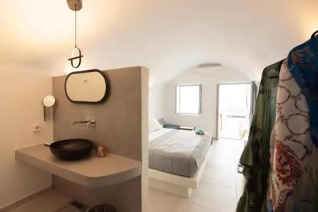 Caldera Cliff Illusion Suites - 58