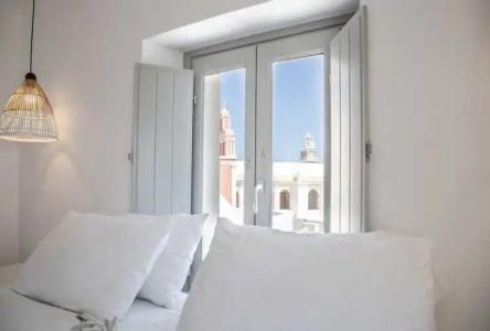 Caldera Cliff Illusion Suites - 1