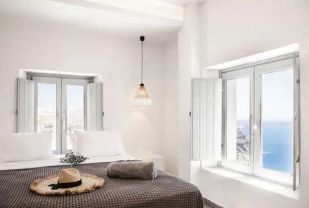 Caldera Cliff Illusion Suites - 2