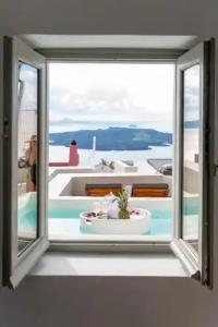 Caldera Cliff Illusion Suites - 48