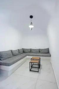 Caldera Cliff Illusion Suites - 14