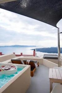 Caldera Cliff Illusion Suites - 52