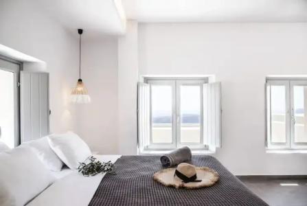 Caldera Cliff Illusion Suites - 4