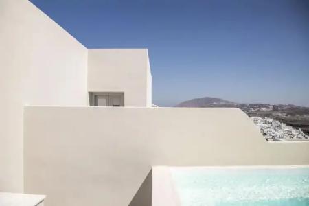 Caldera Cliff Illusion Suites - 17