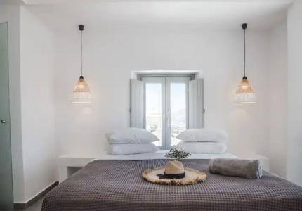 Caldera Cliff Illusion Suites - 0