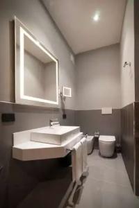 Radisson Nola Naples - 36