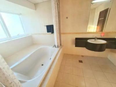 1 World Backpackers Hostel - 12