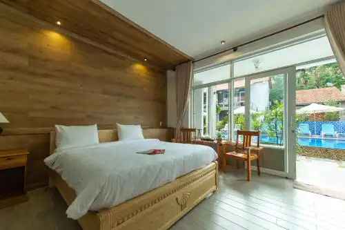 Giraffa Phu Quoc - 1