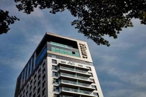 25Hours Hotel Duesseldorf Das Tour, Dusseldorf