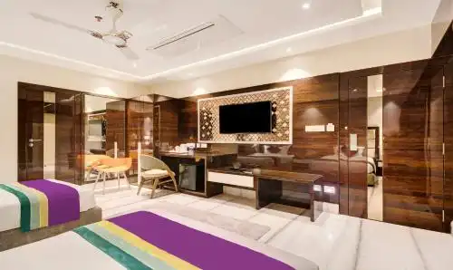 Tahoura International - 9