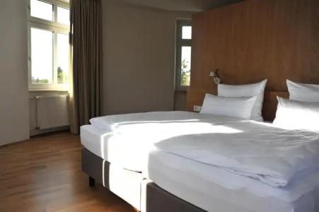 Gästehaus Auf dem Heiligen Berg B&B - 3