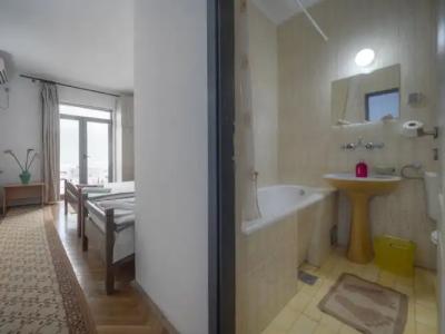 Madra Rooms and Apartments - 18