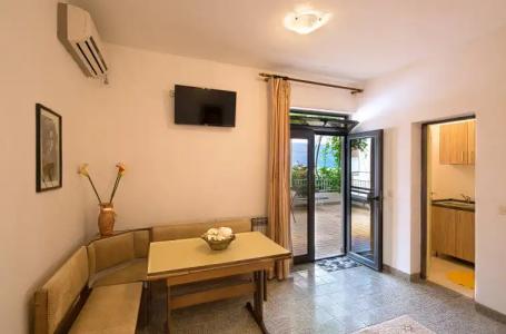 Madra Rooms and Apartments - 94