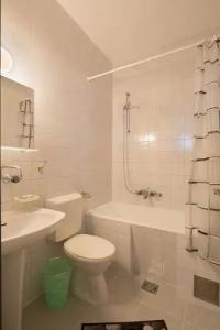 Madra Rooms and Apartments - 79