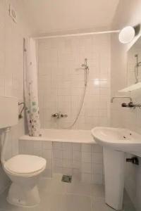 Madra Rooms and Apartments - 91