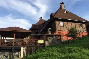 12 Misyatsiv -- PIDGORI Guest house, Slavskoye
