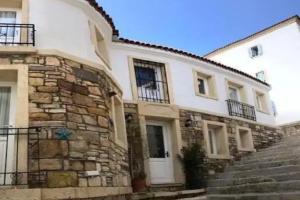 Muharrembey Otel, Cesme