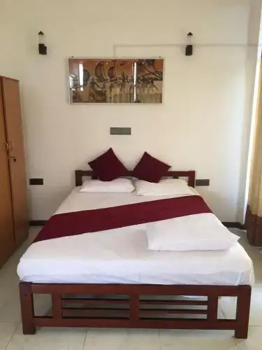 Queen Star Beach Resort - 4