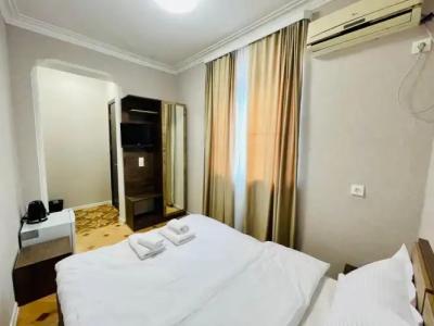Quality Inn Tbilisi - 10