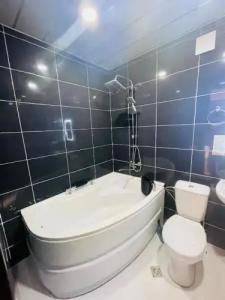 Quality Inn Tbilisi - 31